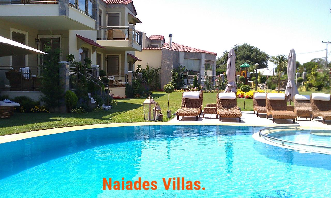 Naiades Villas カート・アカーヤ エクステリア 写真